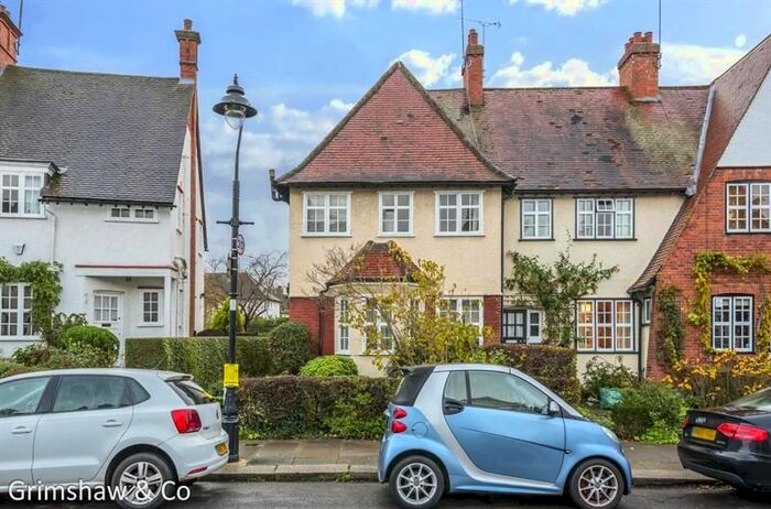 3 Bedroom Property For Sale In Ludlow Road, Brentham Garden Estate, Ealing, W5