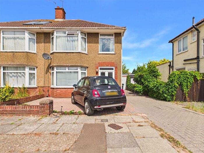 3 Bedroom Semi-Detached House For Sale In Canberra Close, Ipswich, Suffolk, Uk, IP4