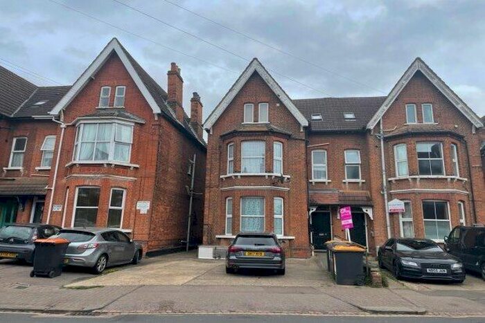 Property To Rent In Conduit Road, Bedford, MK40