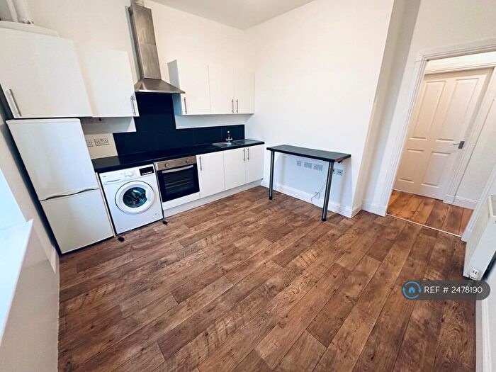 1 Bedroom Flat To Rent In Menzies Road, Aberdeen, AB11