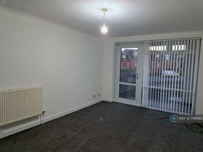 2 Bedroom Flat To Rent In New Road, Galston, KA4