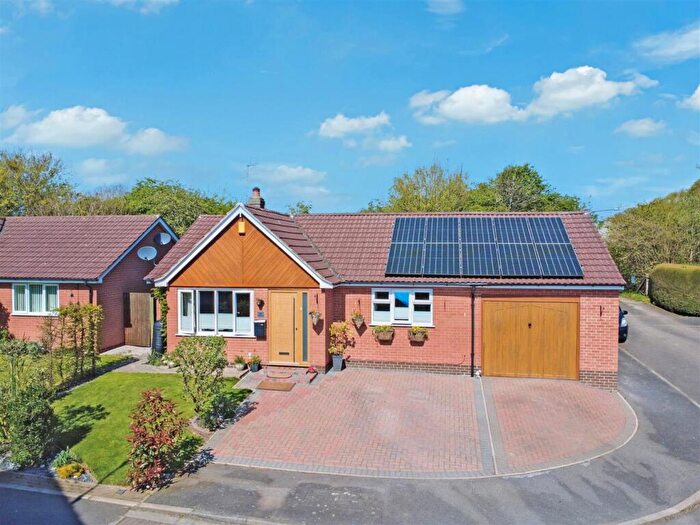 2 Bedroom Bungalow For Sale In Larch Drive, Sandiacre, NG10