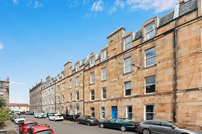 2 Bedroom Flat For Sale In / Mentone Avenue, Portobello, Edinburgh, EH15