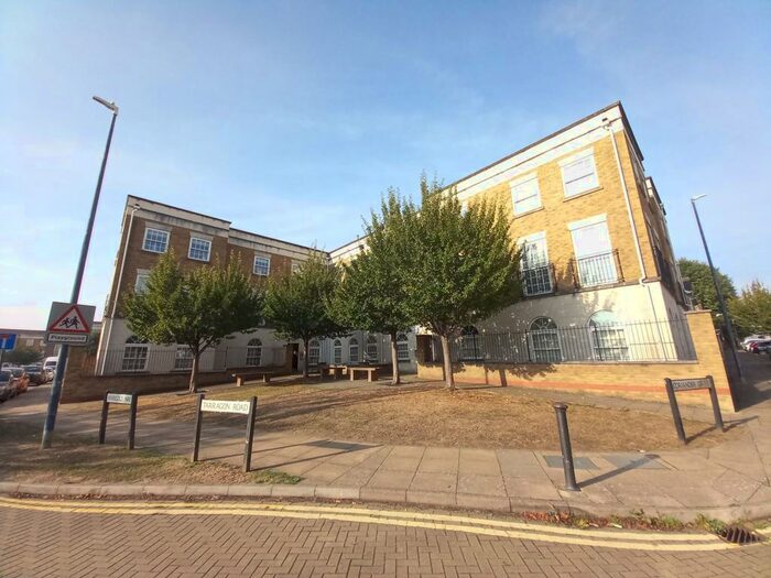 2 Bedroom Apartment To Rent In Marigold Way, Maidstone, ME16