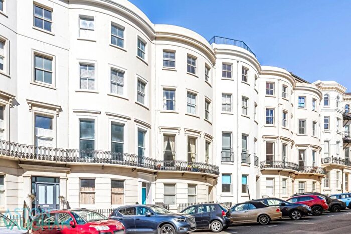 2 Bedroom Flat For Sale In Chesham Place, Brighton, East Sussex, BN2