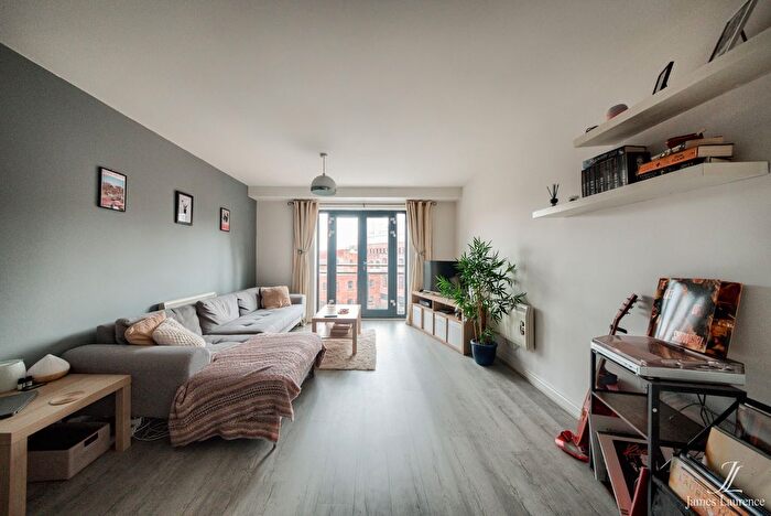 2 Bedroom Flat For Sale In Q Apartments, Newhall Hill, Jewellery Quarter, B1