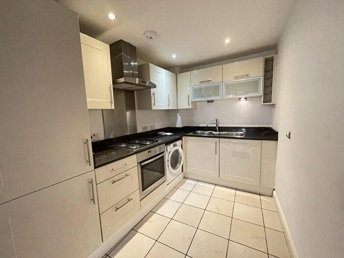 2 Bedroom Apartment To Rent In The Cloisters, Lincoln, LN2