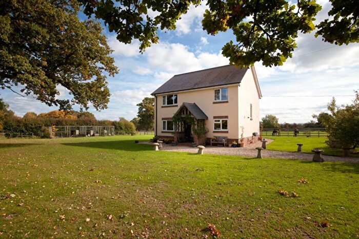 4 Bedroom Equestrian Facility For Sale In Temple Lane, Templecombe, Somerset, BA8