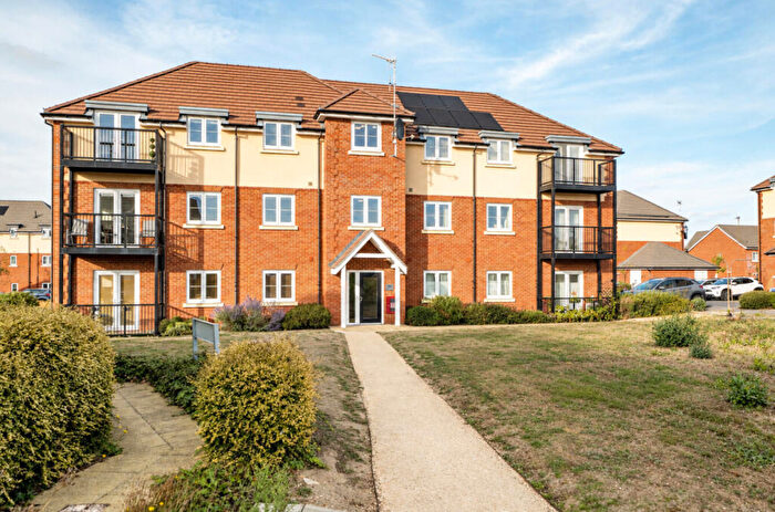 2 Bedroom Apartment For Sale In Herd Drive, Wokingham, Berkshire, RG41