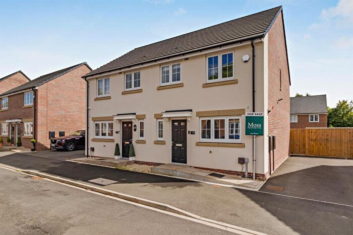 3 Bedroom House For Sale In Dove Lane, Woodlands, Doncaster, DN6