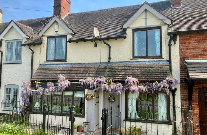 3 Bedroom Terraced House For Sale In Tatenhill Common, Rangemore, DE13