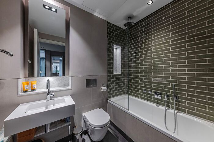 3 Bedroom Terraced House For Sale In Young Street, London, W8