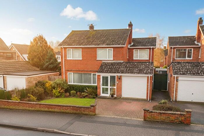 4 Bedroom Detached House For Sale In Flordon Road, Newton Flotman, Norwich, NR15