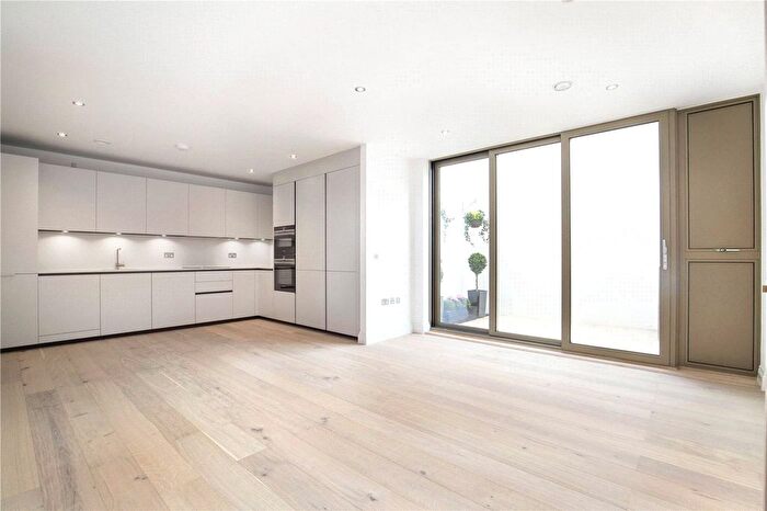 2 Bedroom Flat To Rent In Keswick Road, London, SW15
