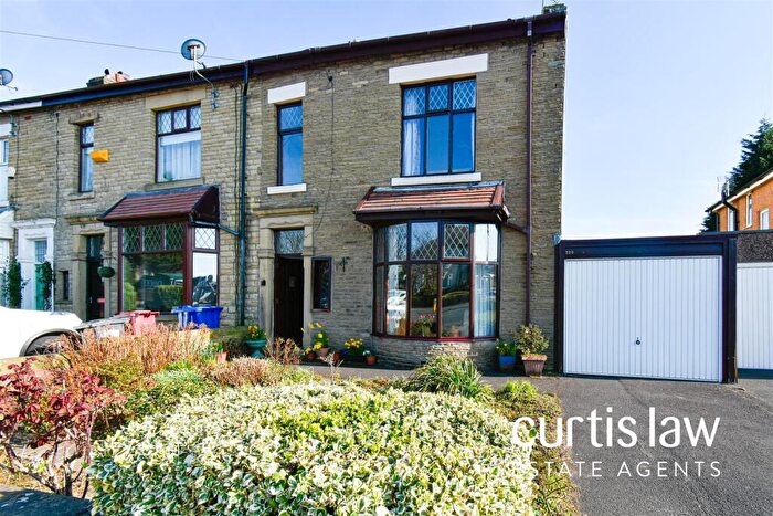 3 Bedroom End Of Terrace House For Sale In Preston Old Road, Blackburn, BB2