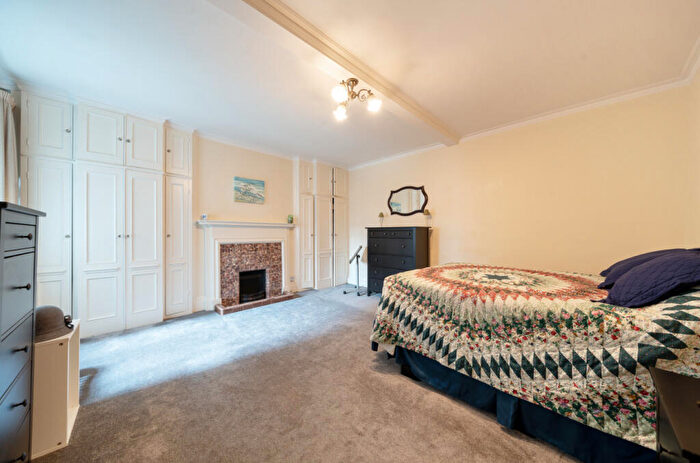 5 Bedroom Apartment To Rent In Eton Avenue, Belsize Park, London, NW3