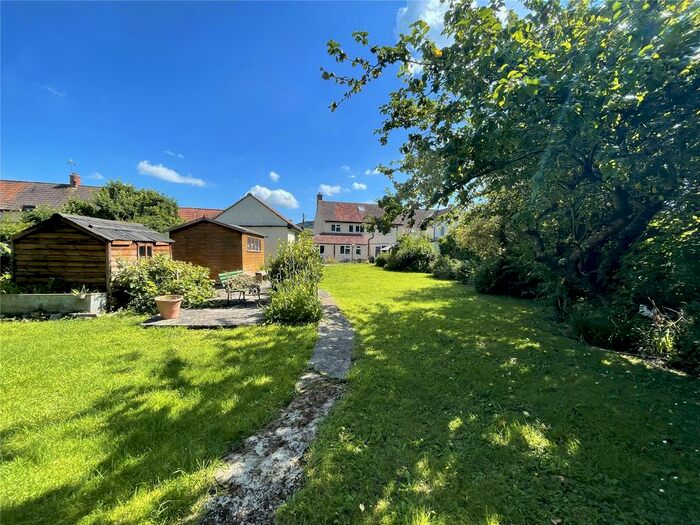 3 Bedroom Detached House For Sale In Castlebrook, Compton Dundon, Somerton, TA11