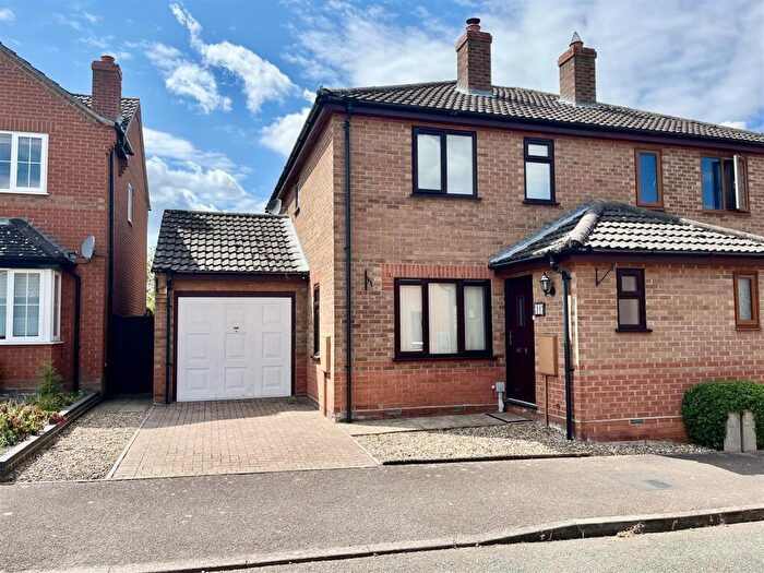 3 Bedroom House For Sale In Plumstead Drive, Attleborough, NR17