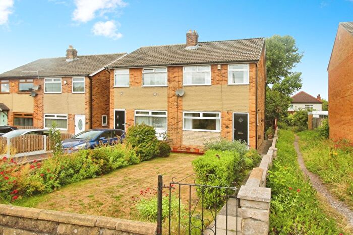 3 Bedroom Semi-detached House For Sale In Leeds Old Road, Heckmondwike, WF16