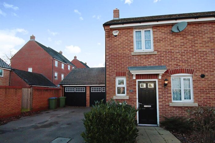 2 Bedroom House To Rent In Coleridge Drive, Whiteley, Fareham, PO15
