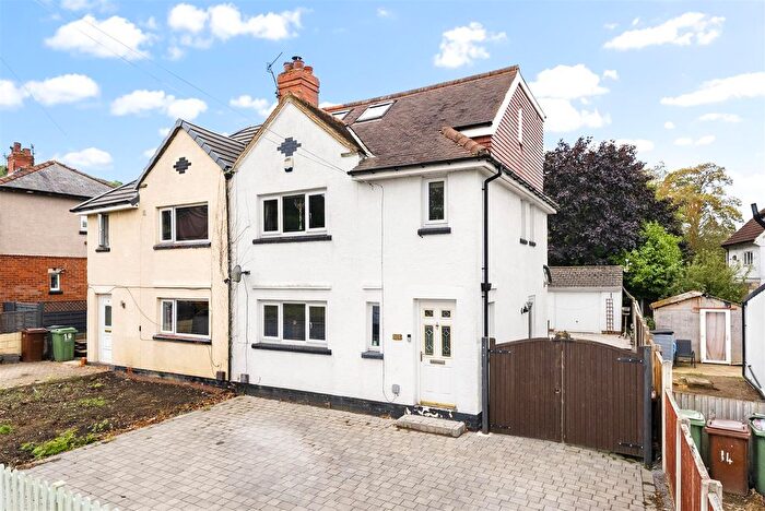 3 Bedroom Semi-Detached House For Sale In Duncan Avenue, Otley, LS21