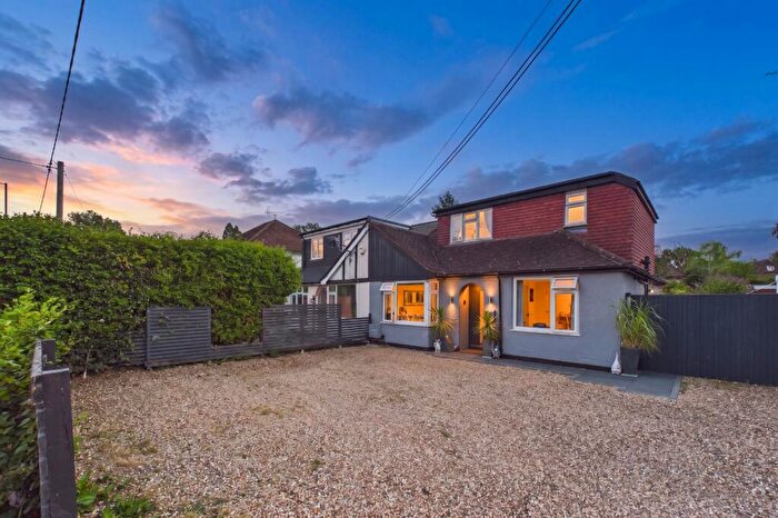 3 Bedroom Bungalow For Sale In Reading Road, Winnersh, Wokingham, Berkshire, RG41