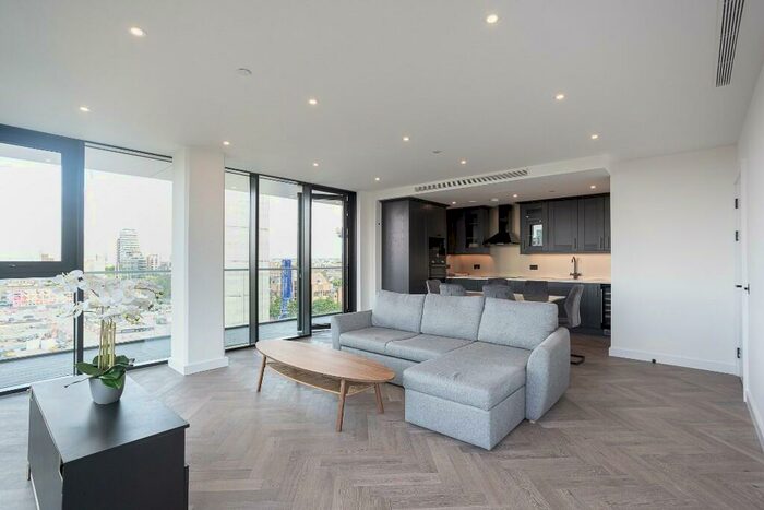 2 Bedroom Apartment To Rent In Merino Gardens, London, E1W