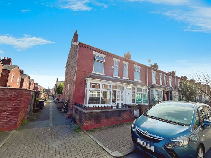 3 Bedroom End Of Terrace House To Rent In South Lonsdale Street, Stretford, Manchester, Greater Manchester, M32