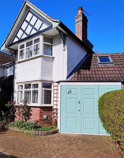 4 Bedroom Semi Detached House For Sale In Woodlands Road, Sparkhill, Birmingham, West Midlands, B11