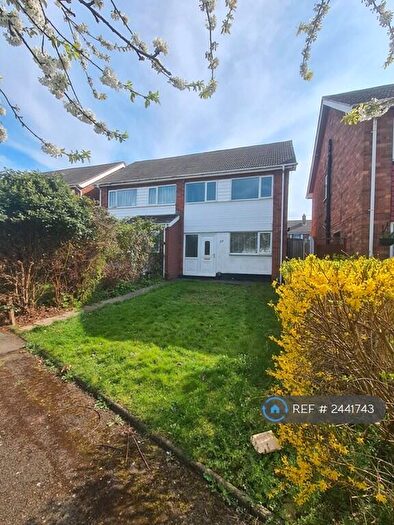 3 Bedroom Semi-Detached House To Rent In Freville Close, Tamworth, B79