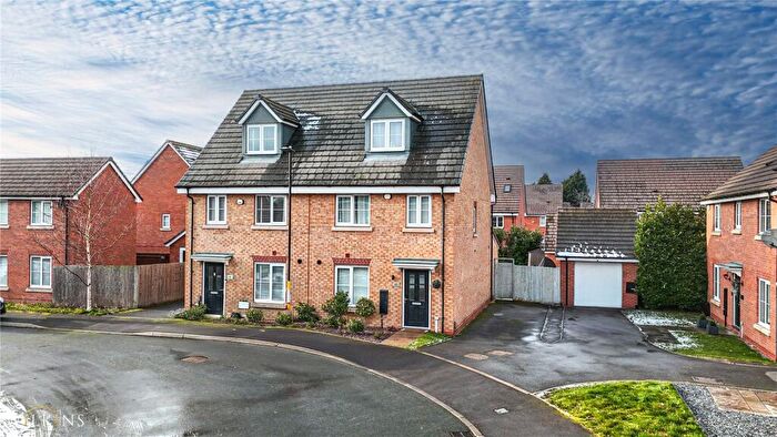 3 Bedroom Semi Detached House For Sale In Horsfall Drive, Sutton Coldfield, West Midlands, B76