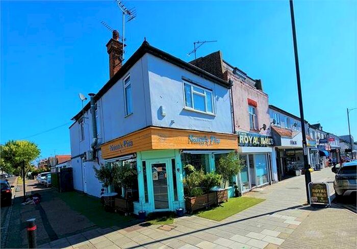 2 Bedroom Apartment To Rent In London Road, Leigh On Sea, Leigh On Sea, SS9
