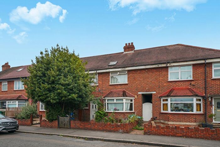4 Bedroom Terraced House For Sale In Mitcham, London, Surrey, CR4