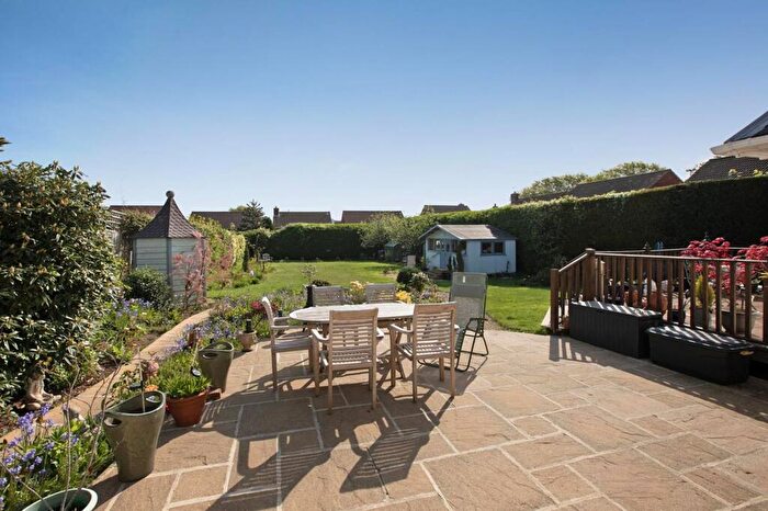 4 Bedroom Bungalow For Sale In Secmaton Rise, Dawlish, EX7