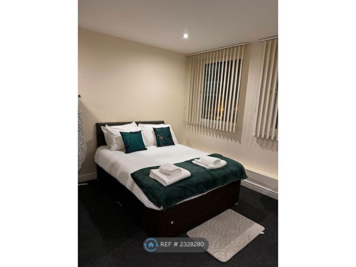 1 Bedroom Flat To Rent In Princegate House, Doncaster, DN1