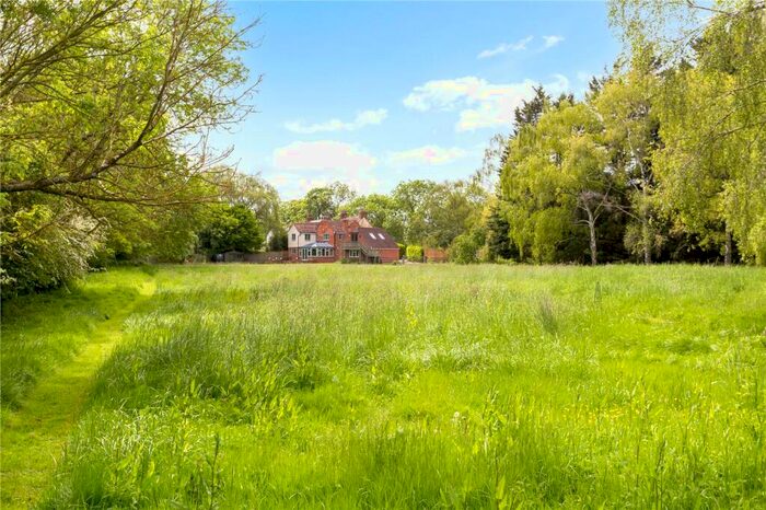 4 Bedroom Detached House For Sale In Abingdon Road, Sutton Courtenay, Abingdon, Oxfordshire, OX14