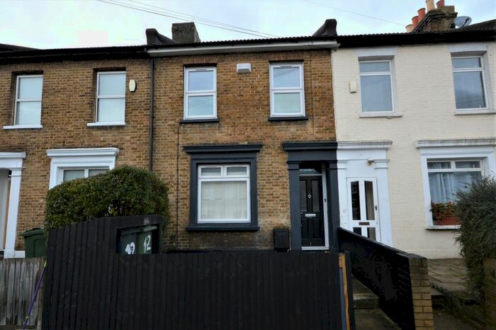 3 Bedroom Terraced House To Rent In Colmer Road, London, SW16