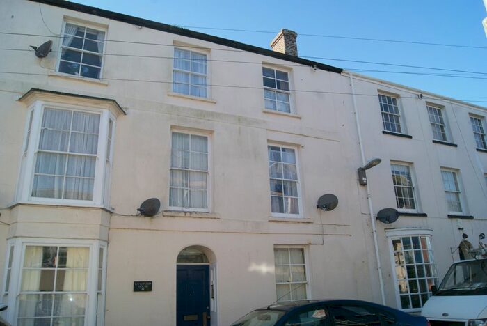 1 Bedroom Flat To Rent In Fore Street, Seaton, EX12