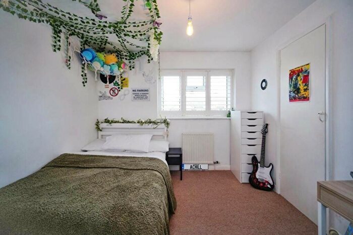 3 Bedroom Terraced House For Sale In Kennel Wood, Ascot, Berkshire, SL5