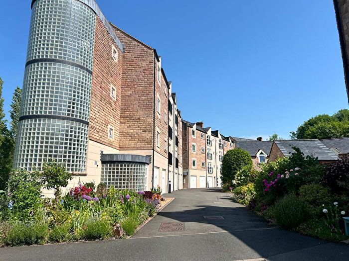 2 Bedroom Flat For Sale In Millers Way, Milford, DE56