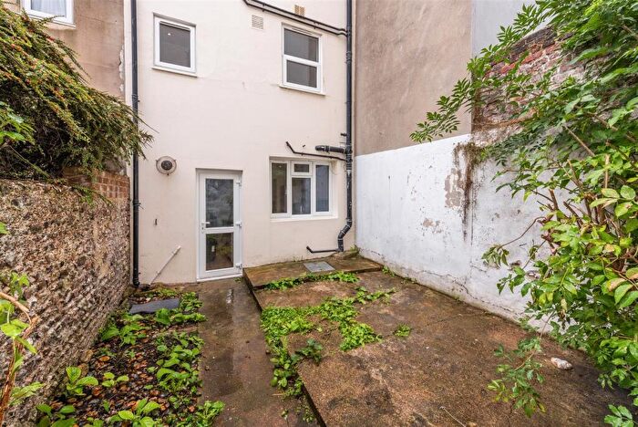 4 Bedroom Terraced House To Rent In St. Mary Magdalene Street, Brighton, BN2