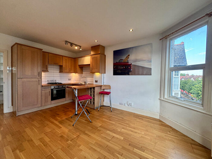 1 Bedroom Flat To Rent In Butler Avenue, Harrow, Greater London, HA1