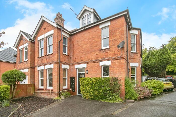 Apartment To Rent In Westerham Road, Westbourne, BH4