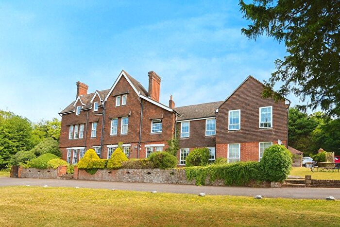 3 Bedroom Flat For Sale In Burton Park Road, Petworth, West Sussex, GU28