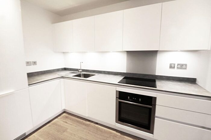 1 Bedroom Flat To Rent In Cavendish Road, Colliers Wood, London, SW19