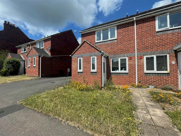 2 Bedroom Property To Rent In Croft Road, Nuneaton, CV10