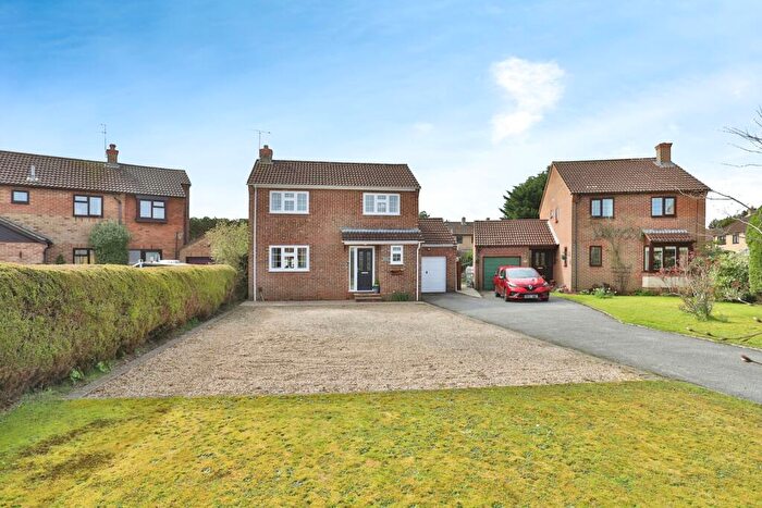 4 Bedroom Detached House For Sale In Plantagenet Crescent, Bournemouth, Dorset, BH11
