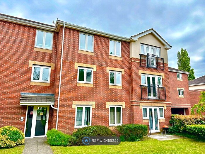 2 Bedroom Flat To Rent In Eastside Court, Southampton, SO18