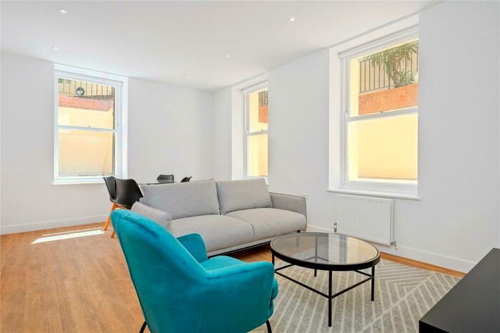 1 Bedroom Apartment To Rent In St Mark's Apartments, City Road, London, EC1V
