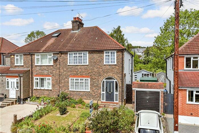 3 Bedroom Semi-Detached House For Sale In Linden Avenue, Coulsdon, Surrey, CR5